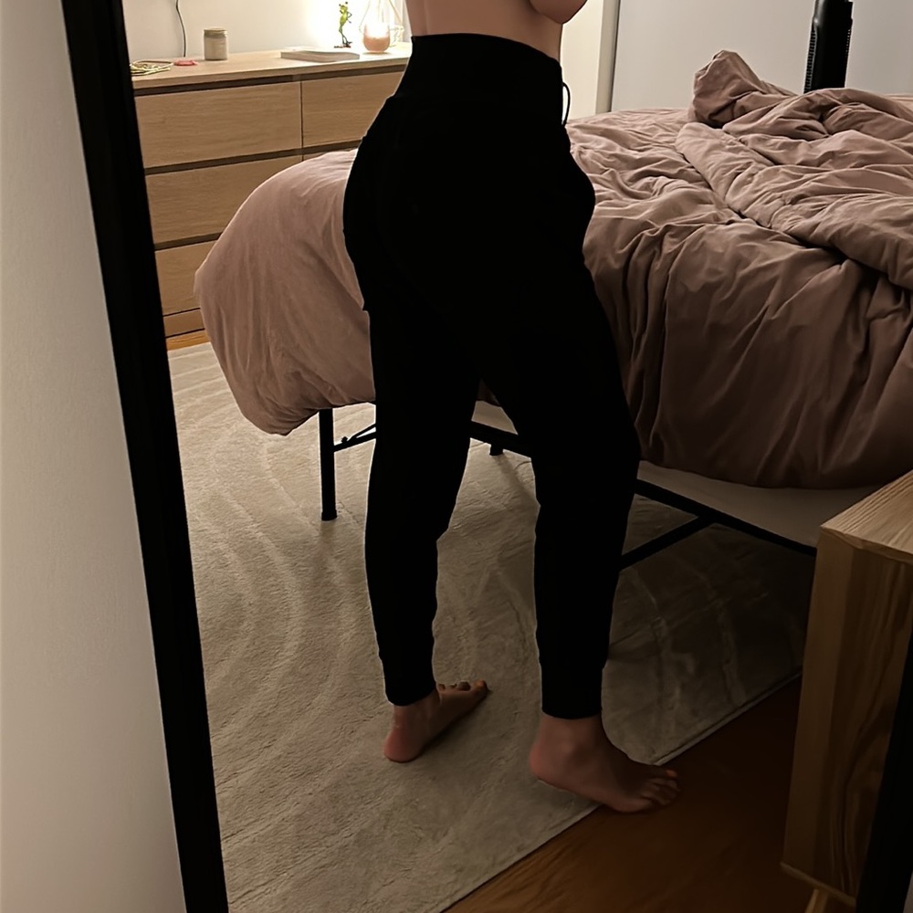 Athleta joggers cargo pants